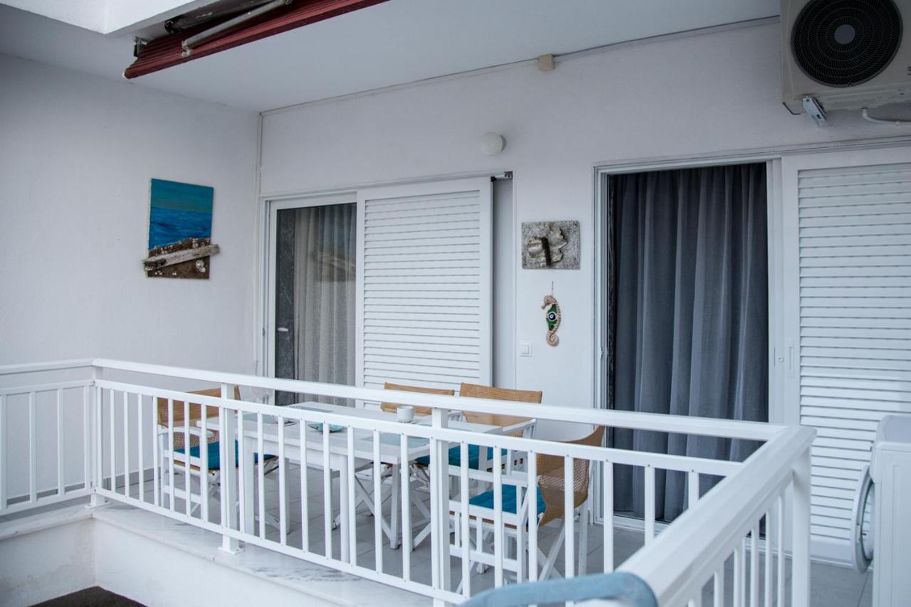 Grey Theros Apartments Paralia Dionysiou Exterior foto