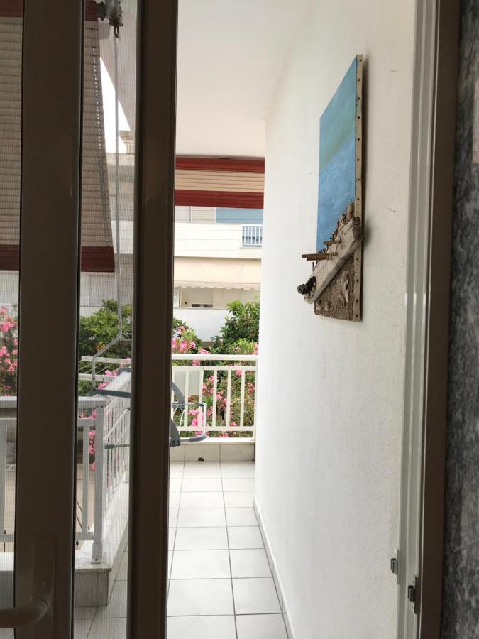 Grey Theros Apartments Paralia Dionysiou Exterior foto