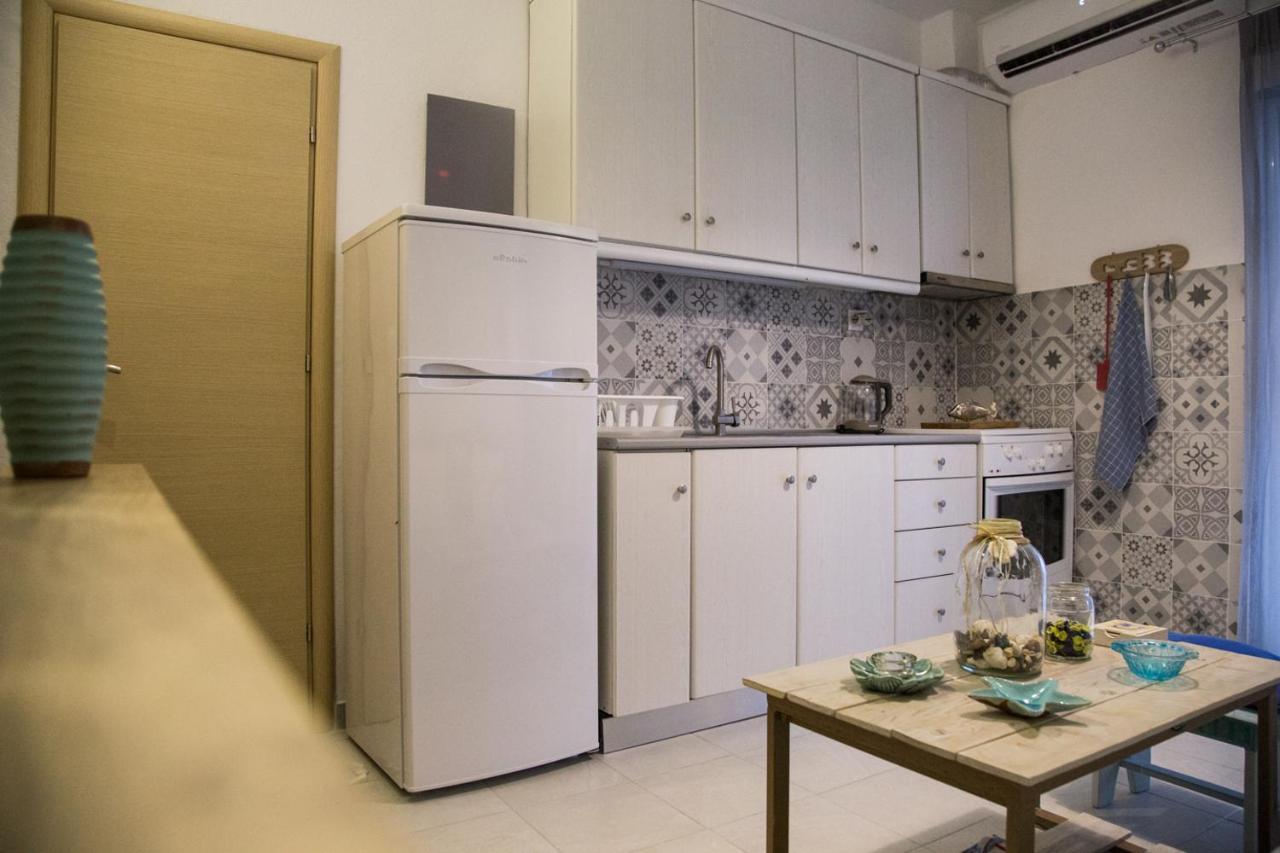 Grey Theros Apartments Paralia Dionysiou Exterior foto